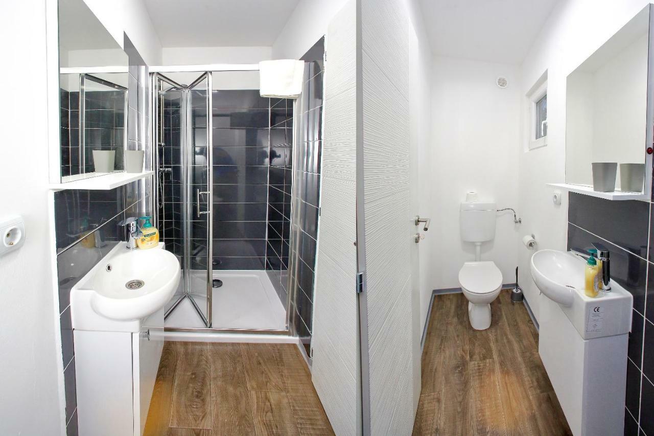 Mobile Homes Olive And Sea Bibinje Extérieur photo