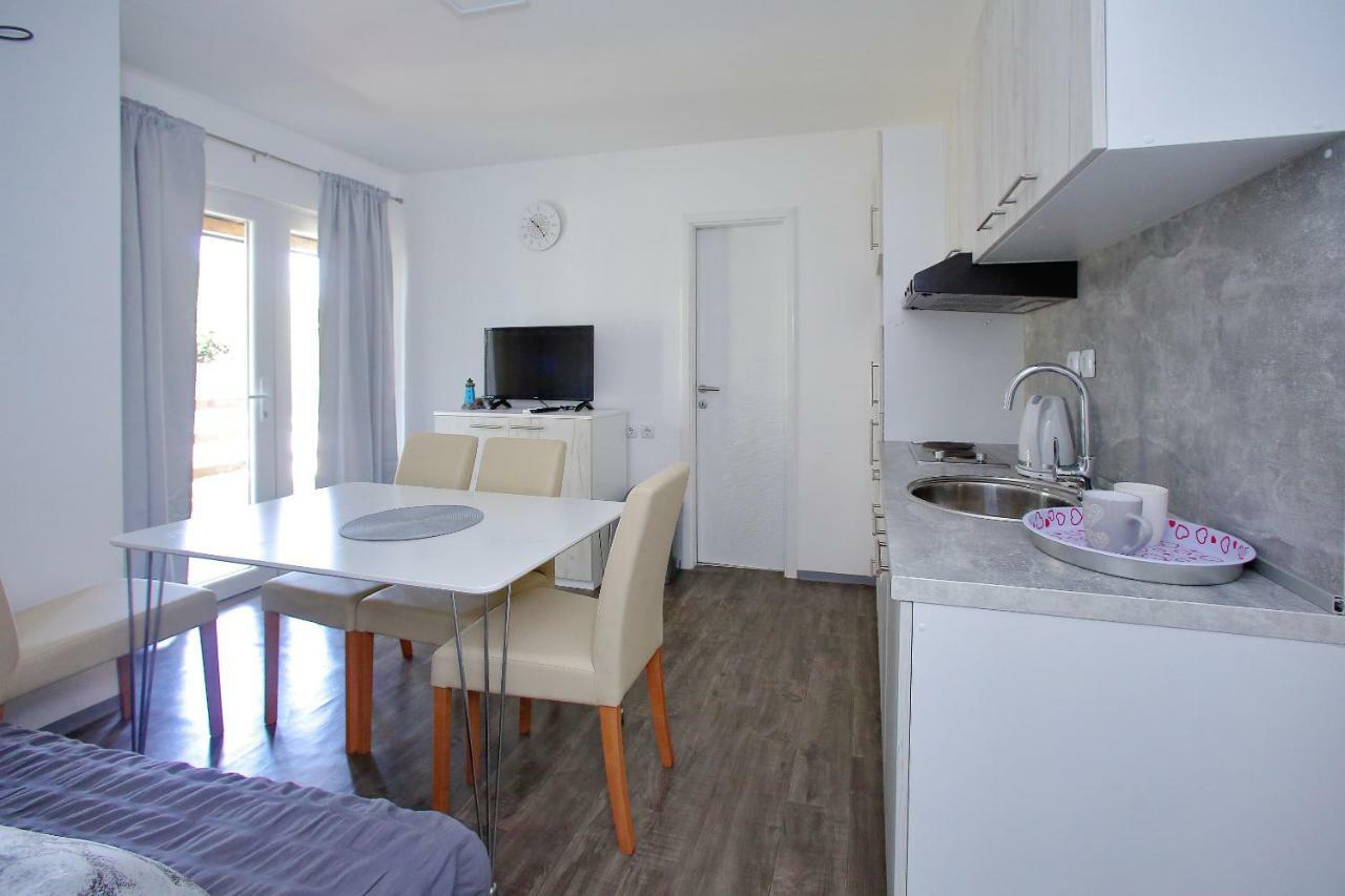 Mobile Homes Olive And Sea Bibinje Extérieur photo