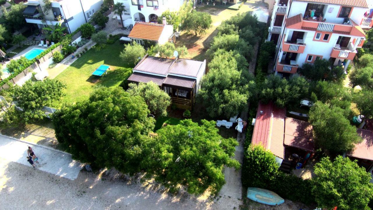 Mobile Homes Olive And Sea Bibinje Extérieur photo