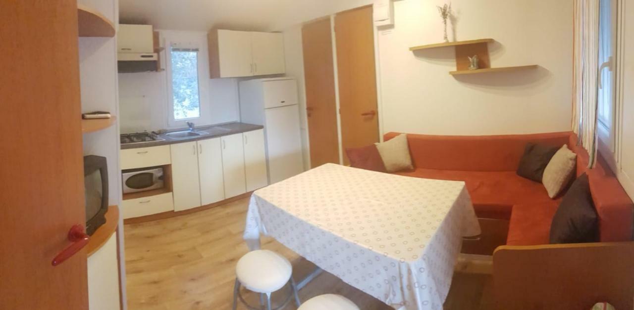 Mobile Homes Olive And Sea Bibinje Extérieur photo